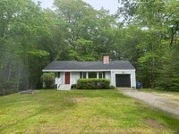 Building Photo - 3BD/1BA Single Family Home in Westbrook - Available Now