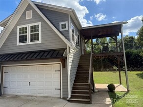 Building Photo - 607 Conestoga Dr