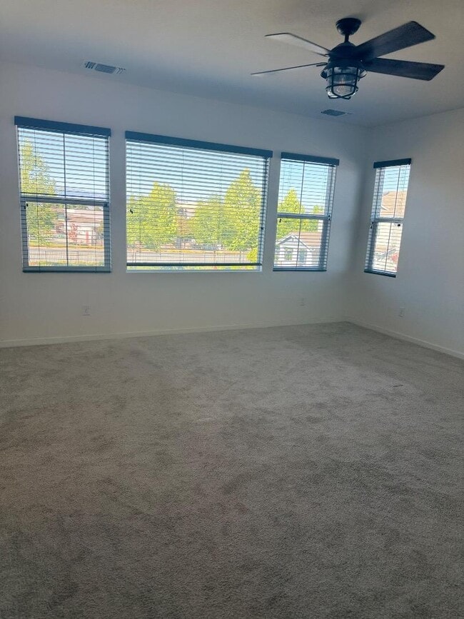 Building Photo - 1061 Viognier Wy