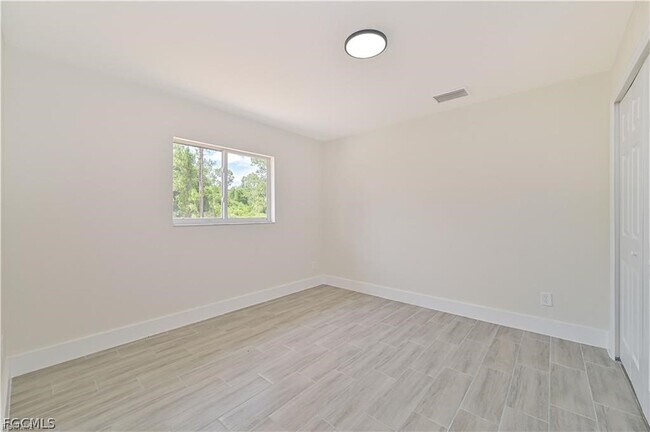 Building Photo - 4735 28th St SW