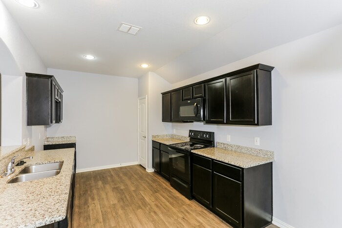 Building Photo - 9021 Curacao Dr