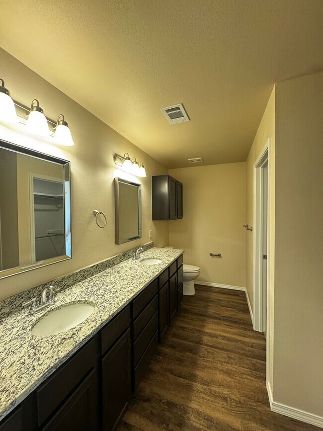 Building Photo - New construction!!! Beacon Pointe 3/2/2 $250.00 off 1st month's rent