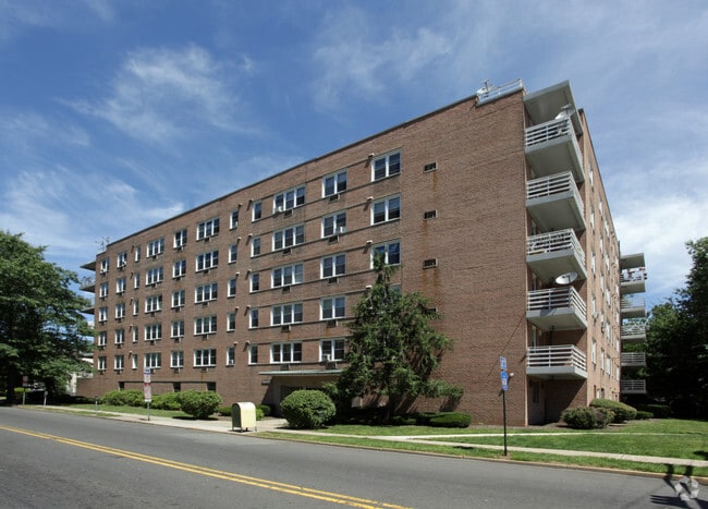 Primary Photo - Cornell Arms