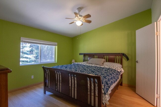 Building Photo - Furnished Shingletown Home with Horse Corr...