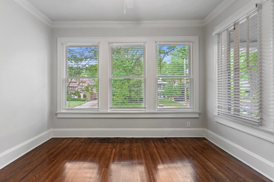 Building Photo - 282 Hawthorne St