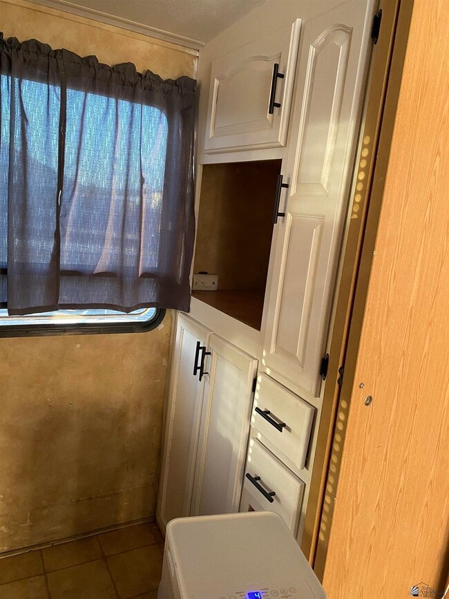 Building Photo - 12617 E 46th Dr