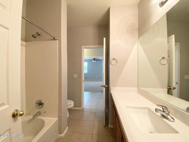 Building Photo - 1376 E Mia Ln