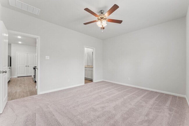 Building Photo - 20802 Adventure Wy