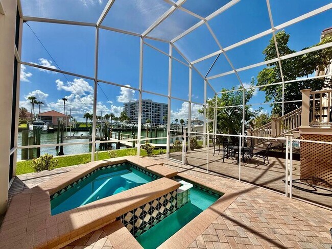 Building Photo - 1605 Sand Key Estates Ct