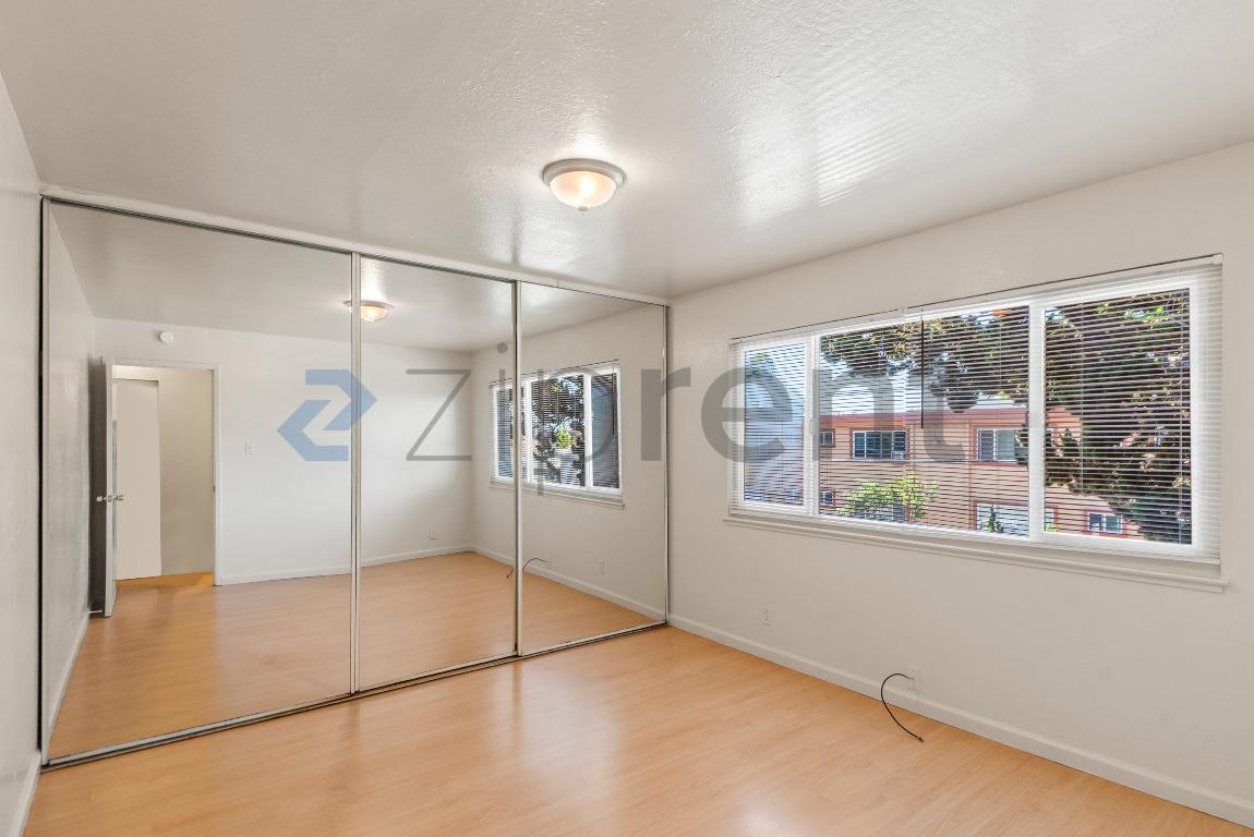 Building Photo - 7630 Lockwood St