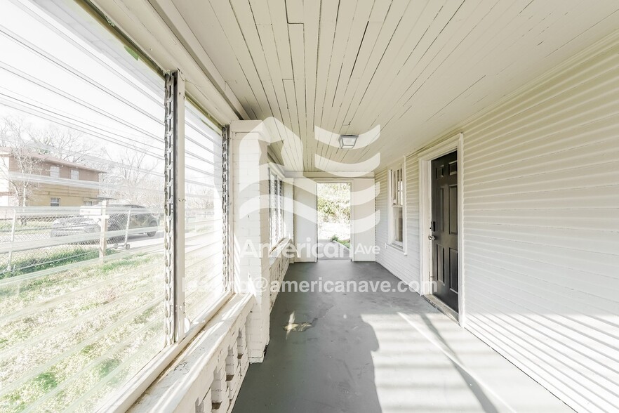 Building Photo - 3260 Balsam Ave SW