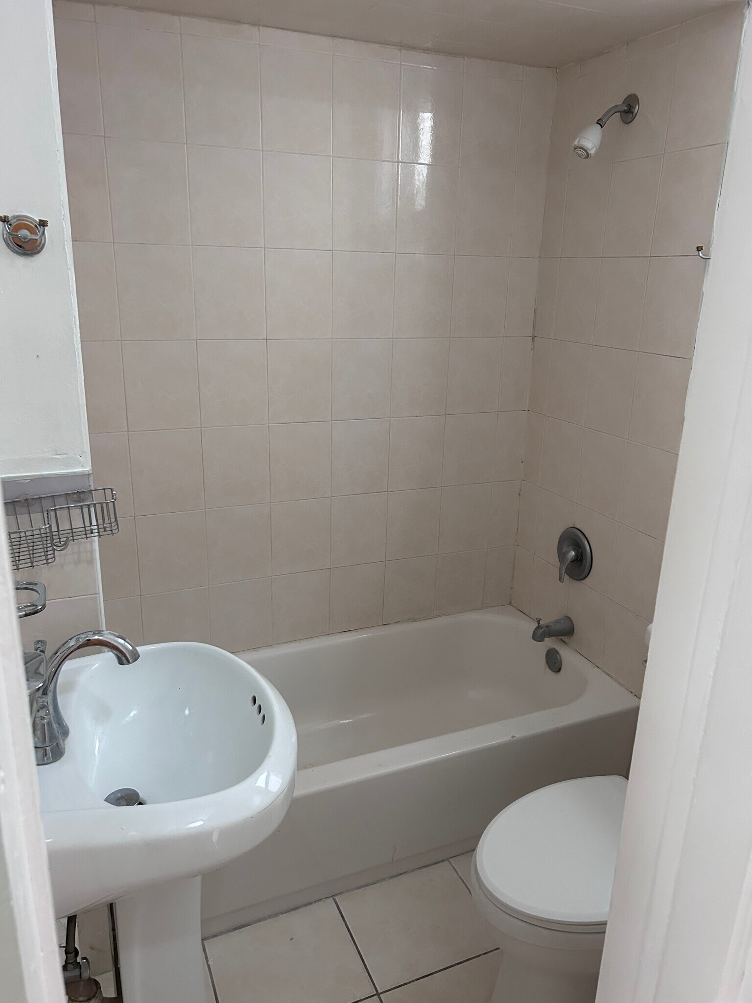 Building Photo - 195 Cambridge Ave