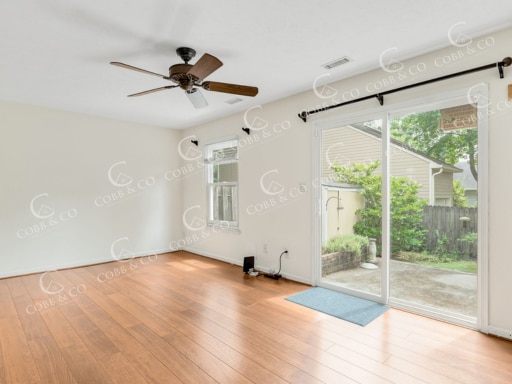 Building Photo - 3 Bedroom Townhome in Richmond – $2,195/mo