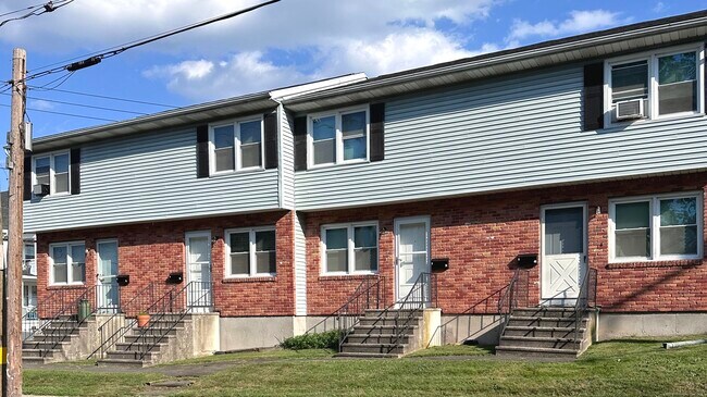 Primary Photo - 9 America St