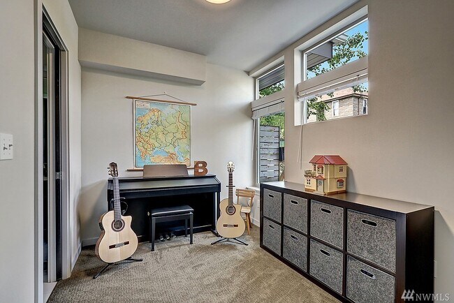 Building Photo - 2611 NW 65th St