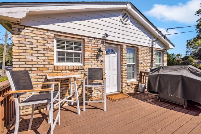 Building Photo - 4115 8th St