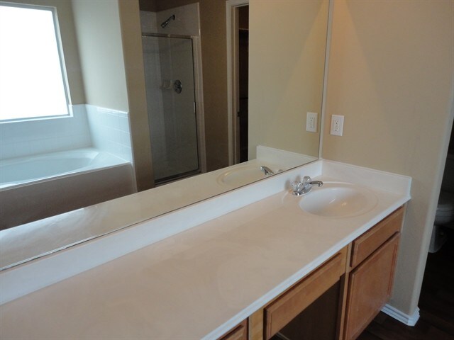 Building Photo - 2611 Feather Green Trl