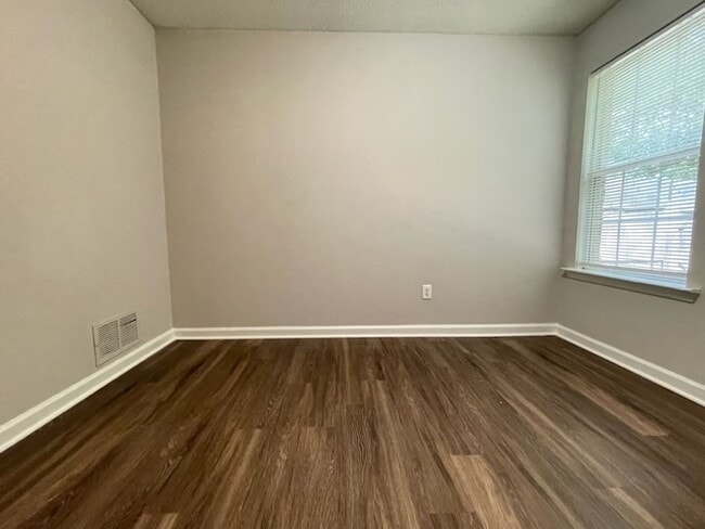 Building Photo - Highland Grove subdivision, Southaven schools