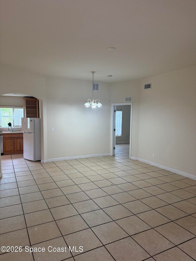 Building Photo - 1352 Gem Cir