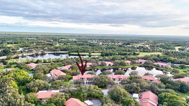 Building Photo - 6040 SE Martinique Dr