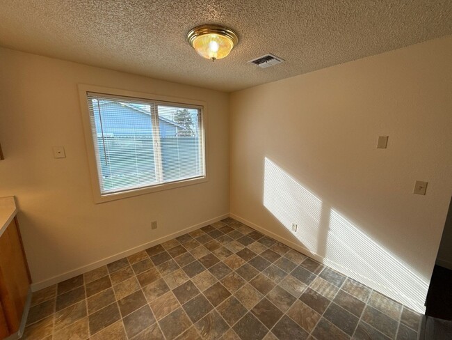 Building Photo - 411 E 3rd St