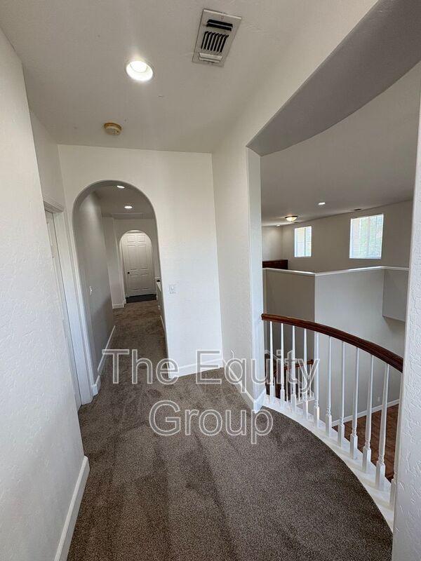 Building Photo - 3047 W Harold Ct