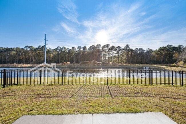 Building Photo - Coming Soon!