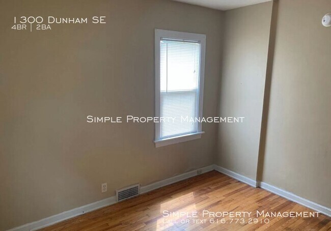 Building Photo - Nice 4 bed, 2 Bath Lower!