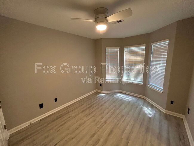 Building Photo - 401 Cedarcroft Dr