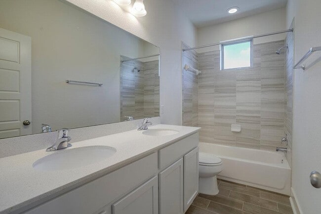 Building Photo - 9102 Moonstone Dr
