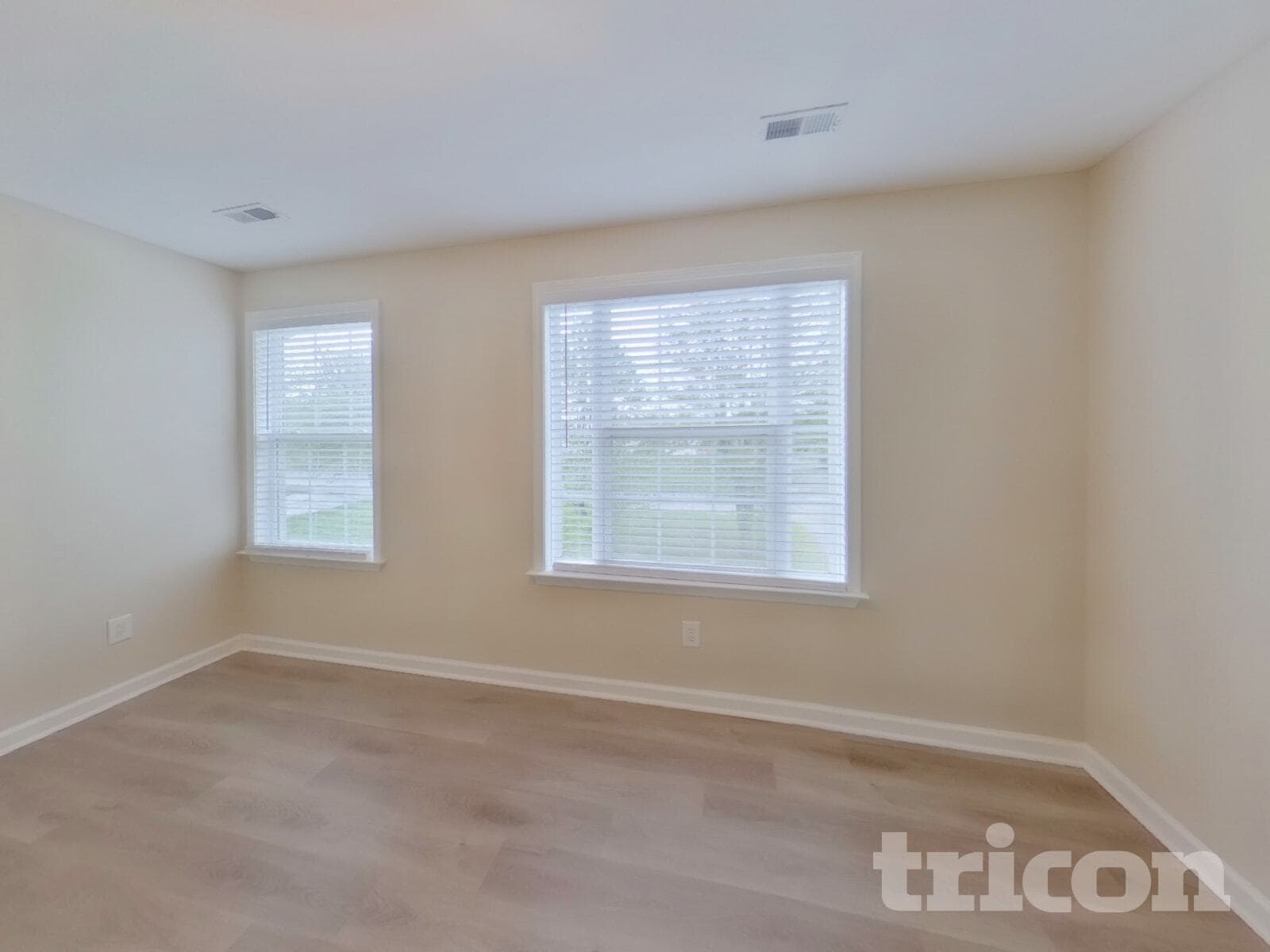 Building Photo - 1940 Littleton Ct