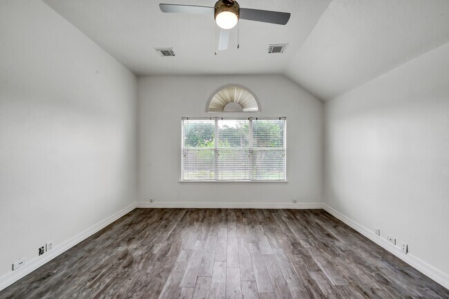 Building Photo - 2007 Louetta Brook Ct