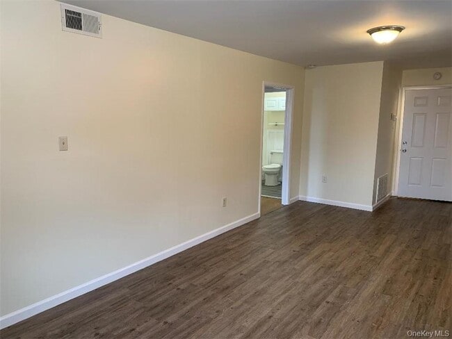 Building Photo - 5273 US-9W