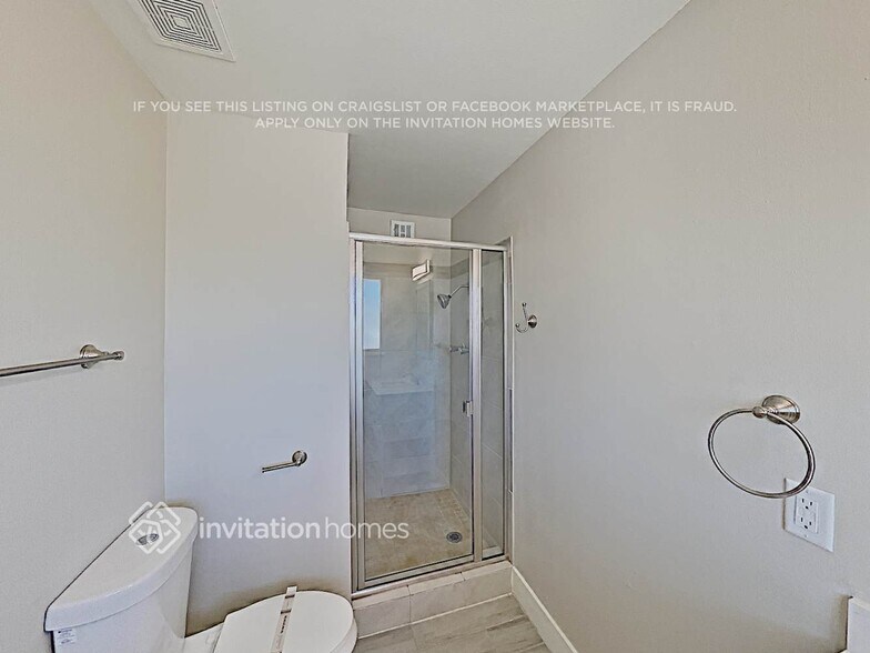 Building Photo - 3105 S Jentilly Ln