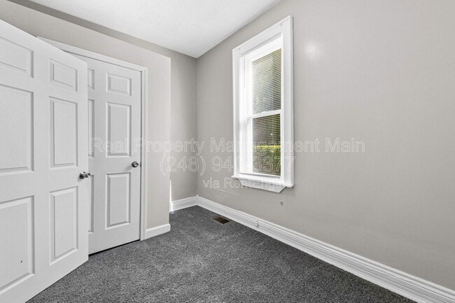 Building Photo - 3707 Hunt St