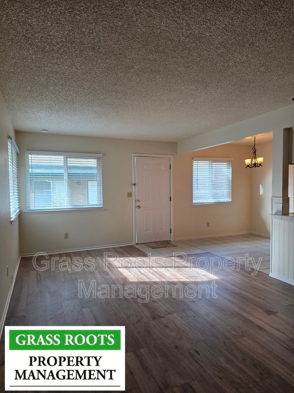 Building Photo - 11541 Garnet Way