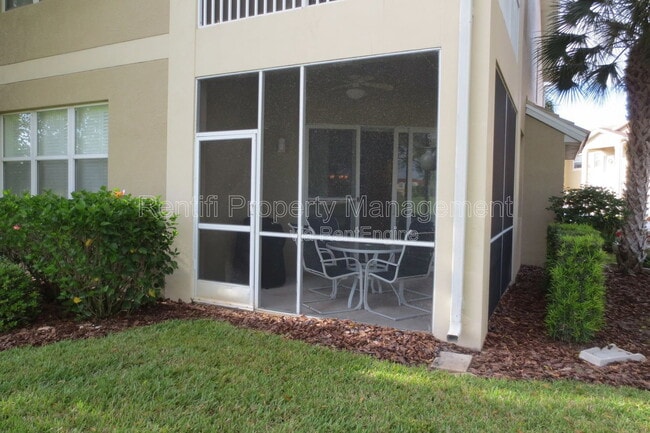 Building Photo - 12090 Summergate Cir