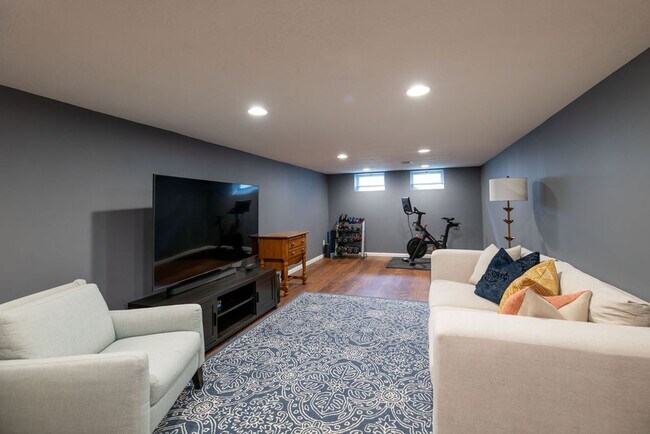 Building Photo - Updated Beachwood Ranch with Stunning Kitchen & Expansive Living Spaces