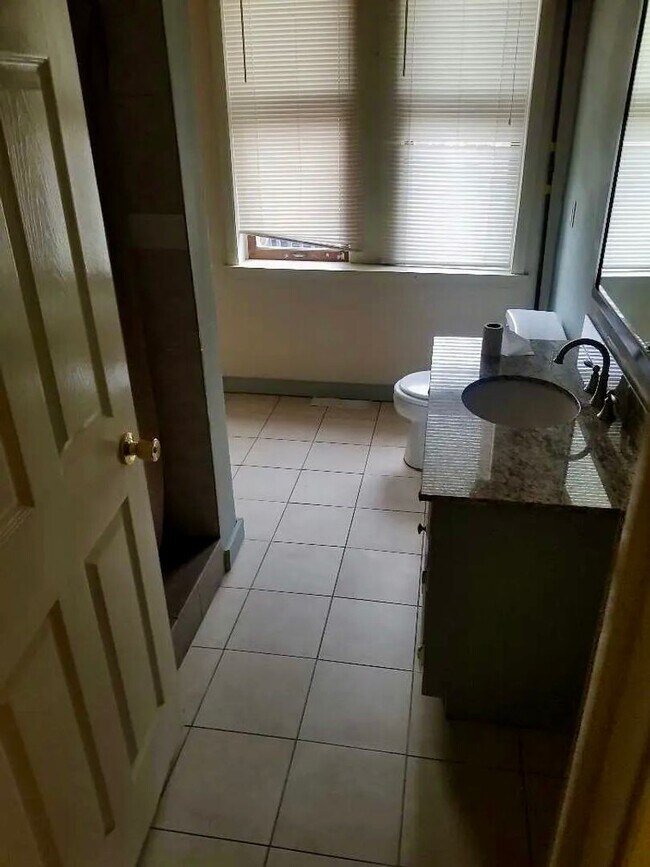 Building Photo - 52 N 18th St