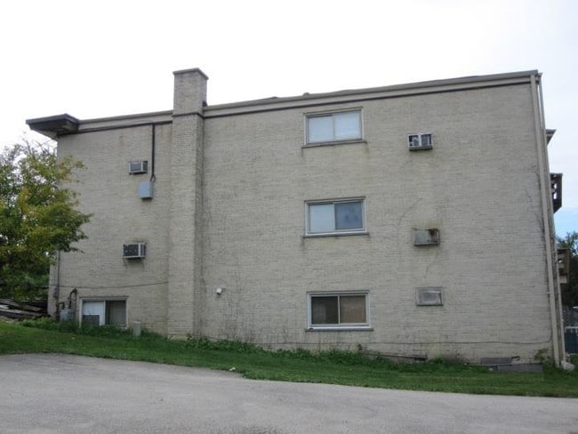 Building Photo - 428 Crescent Blvd