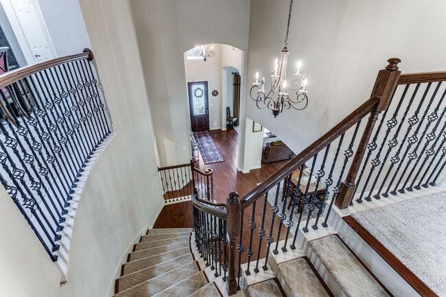 Building Photo - GORGEOUS HOME IN BELTERRA WITH SPARKLING POOL & SERVICE INCLUDED