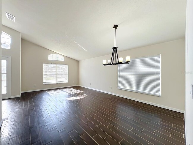 Building Photo - 1045 Willow Branch Dr