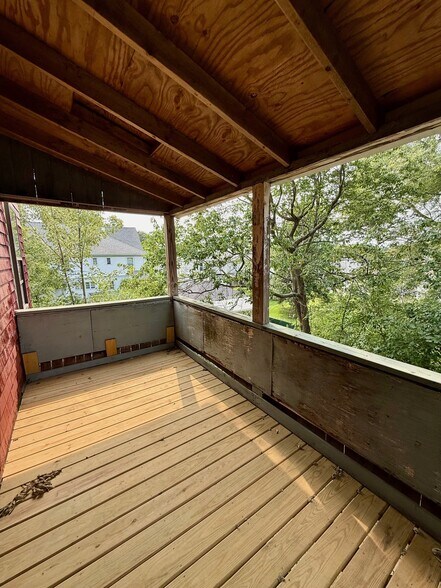 Building Photo - 7 Oliver Rd