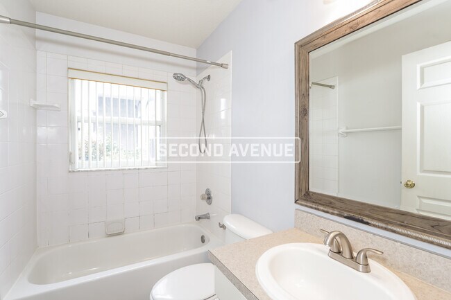 Building Photo - 4622 Tailfeather Ct