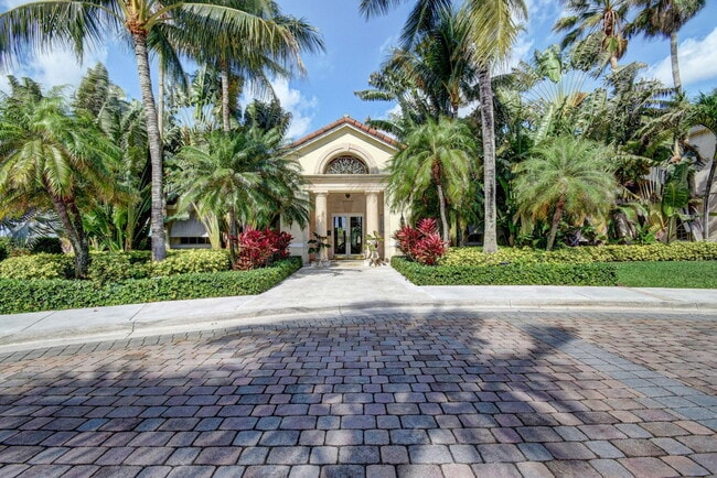Building Photo - 3606 S Ocean Blvd