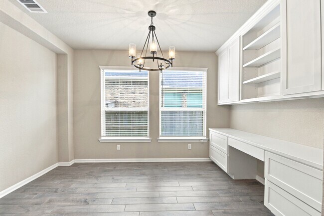 Building Photo - 16875 Olympic National Dr