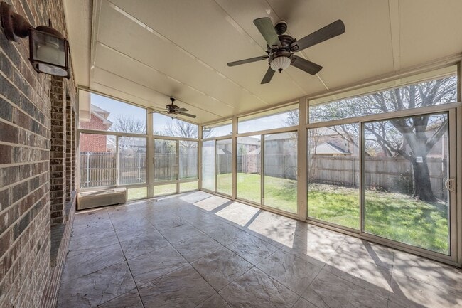 Building Photo - 3504 Oliver Dr