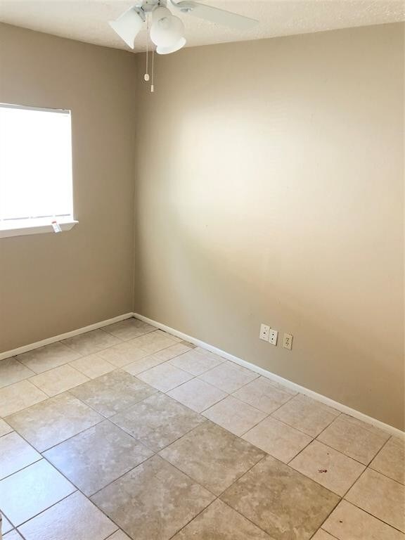 Building Photo - 4514 Towergate Dr