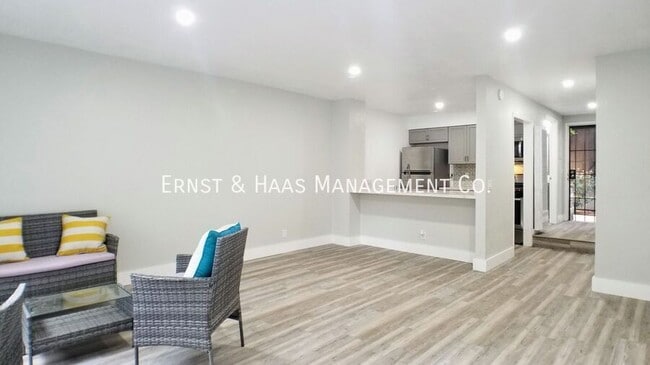 Building Photo - 14045 Bayside Dr
