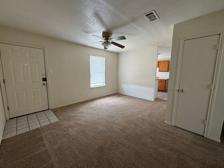 Building Photo - 1504 Windward Dr